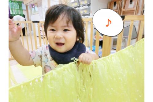 スズランテープを半分にちぎっている子もいましたよ<span style='color:#ff007f;'>(^-^)</span>